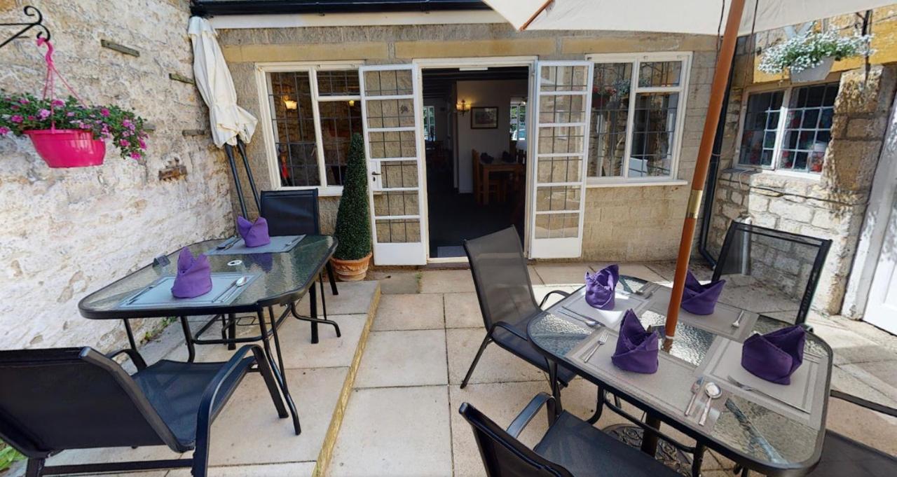 Siam Cottage Guesthouse Over 300 Years Old With Thai Restaurant Moreton-in-Marsh ภายนอก รูปภาพ